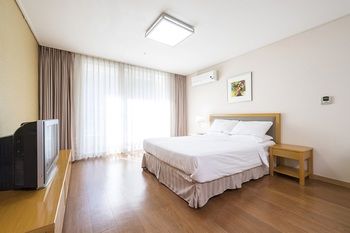 Mayhills Resort 3*