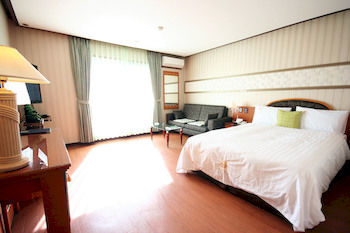 Hotel Amaranth 3*