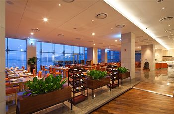 Hidden Bay Hotel 4*