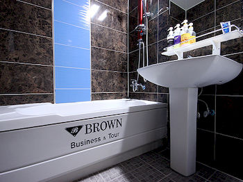 Brown Hotel 2*