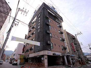Brown Hotel 2*