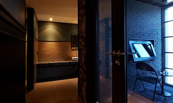 Lee Design Hotel 3*