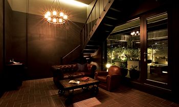 Lee Design Hotel 3*