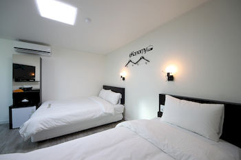 Ekonomy Hotel Incheon 2*