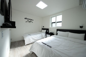 Ekonomy Hotel Incheon 2*