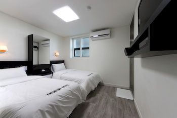 Ekonomy Hotel Incheon 2*
