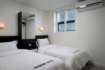 Ekonomy Hotel Incheon 2*