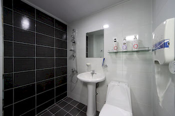 Ekonomy Hotel Incheon 2*