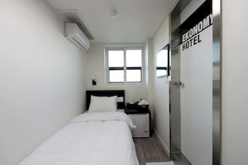 Ekonomy Hotel Incheon 2*