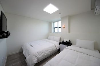 Ekonomy Hotel Incheon 2*
