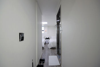Ekonomy Hotel Incheon 2*