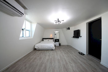Ekonomy Hotel Incheon 2*