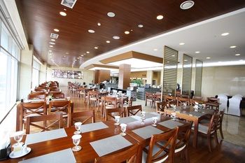 Raon Hotel & Resort 3*