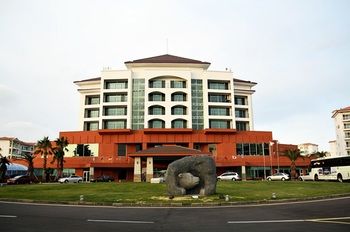 Raon Hotel & Resort 3*
