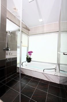 Raon Hotel & Resort 3*
