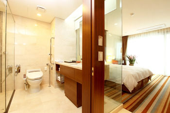 Raon Hotel & Resort 3*