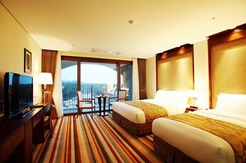 Raon Hotel & Resort 3*