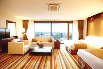 Raon Hotel & Resort 3*