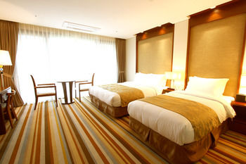 Raon Hotel & Resort 3*