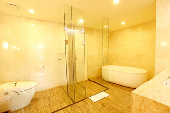 Raon Hotel & Resort 3*
