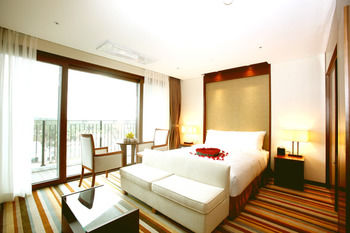 Raon Hotel & Resort 3*