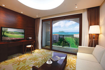 Raon Hotel & Resort 3*