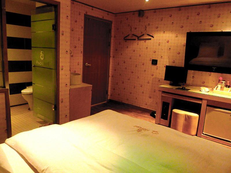 Hotel S Shinchon 3*