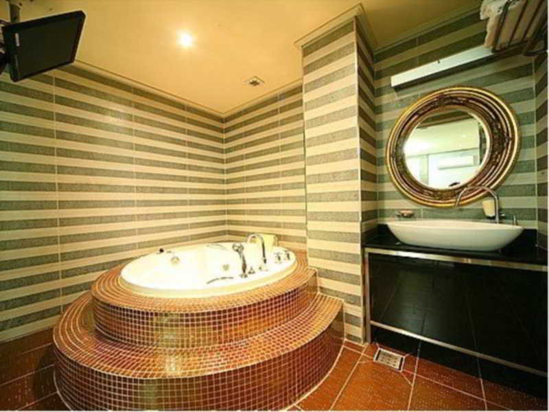 Hotel S Shinchon 3*