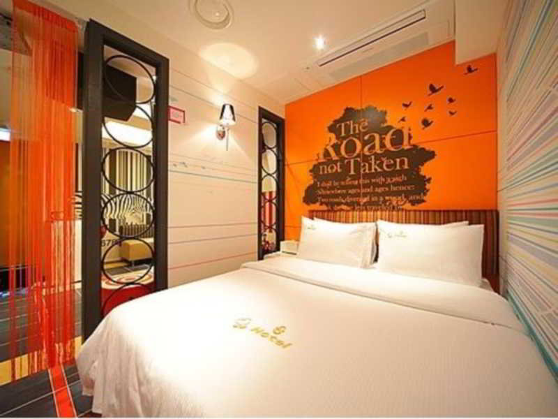 Hotel S Shinchon 3*