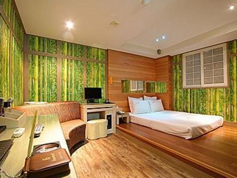 Hotel S Shinchon 3*