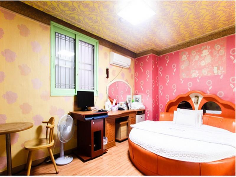 Dongrae Oncheon Hotel 1*