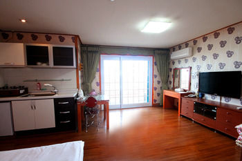 Sea Cliff Hotel Jeju 3*