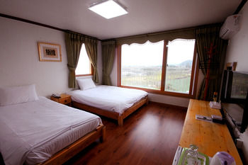 Sea Cliff Hotel Jeju 3*
