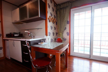 Sea Cliff Hotel Jeju 3*