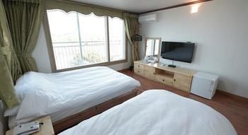 Sea Cliff Hotel Jeju 3*