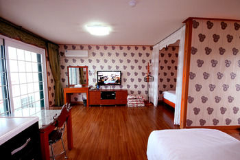 Sea Cliff Hotel Jeju 3*