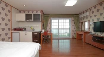 Sea Cliff Hotel Jeju 3*