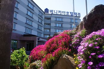 Benikea Hotel Jeju 3*