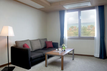 Benikea Hotel Jeju 3*