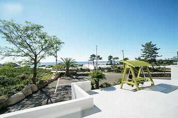 Marine Port Resort 3*