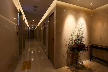 Circle Hotel Seoul 2*