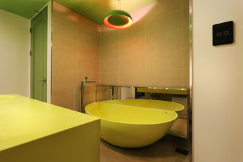 Circle Hotel Seoul 2*