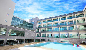 The Four Graces Resort 3*