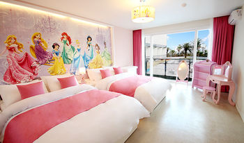 The Four Graces Resort 3*