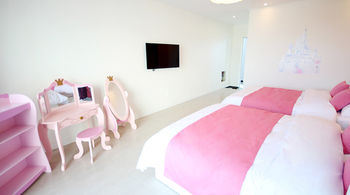 The Four Graces Resort 3*
