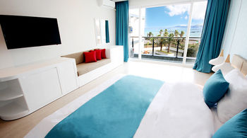 The Four Graces Resort 3*