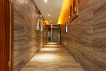 HS Tourist Hotel 3*