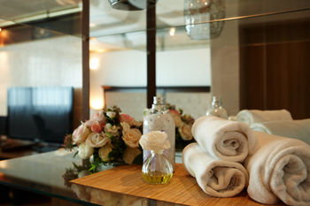 HS Tourist Hotel 3*