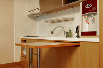 HS Tourist Hotel 3*