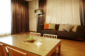 HS Tourist Hotel 3*